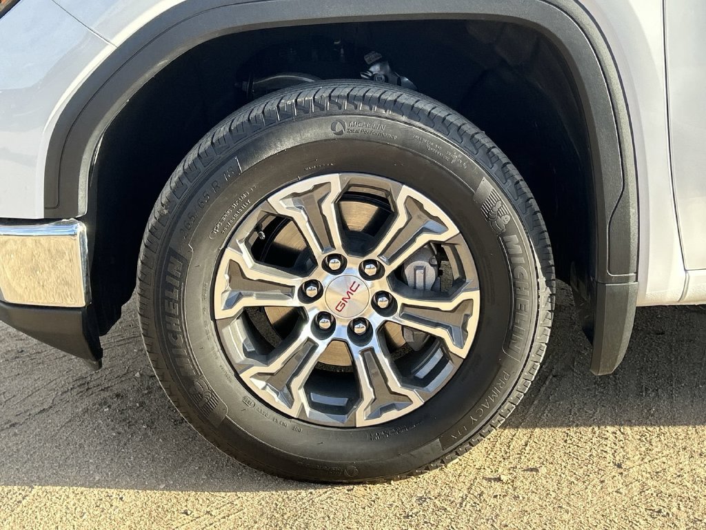 Certified 2026 GMC Sierra 1500 SLT RWD image 31