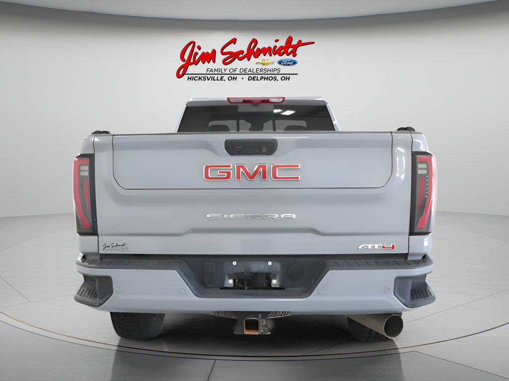 Used 2025 GMC Sierra 2500 AT4 w/ Technology Package AWD/4WD image 5