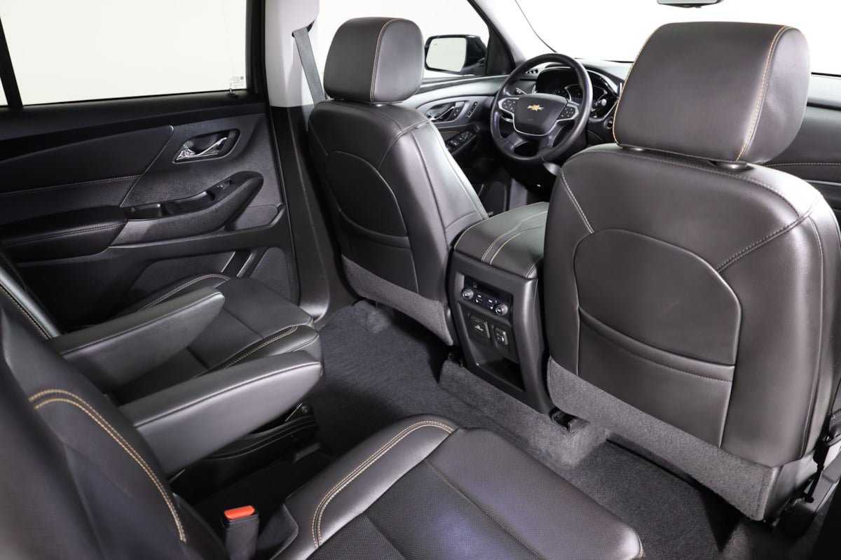 Used 2020 Chevrolet Traverse Premier w/ Redline Edition AWD/4WD image 43