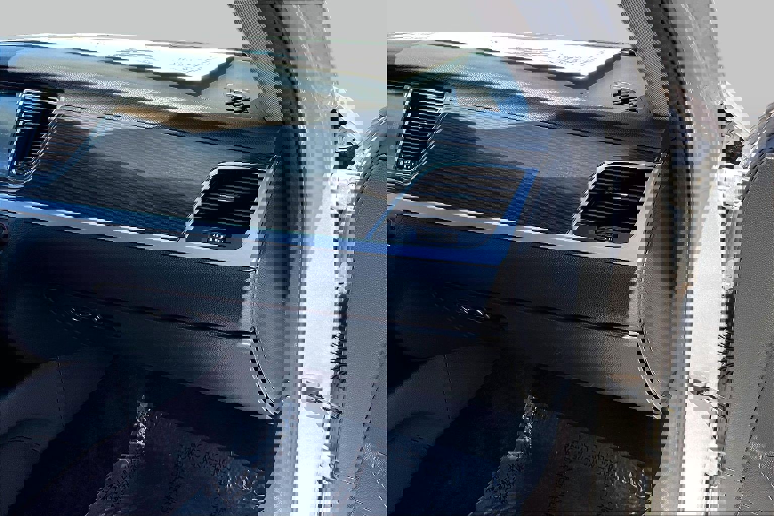 Used 2017 Genesis G80 3.8 image 15