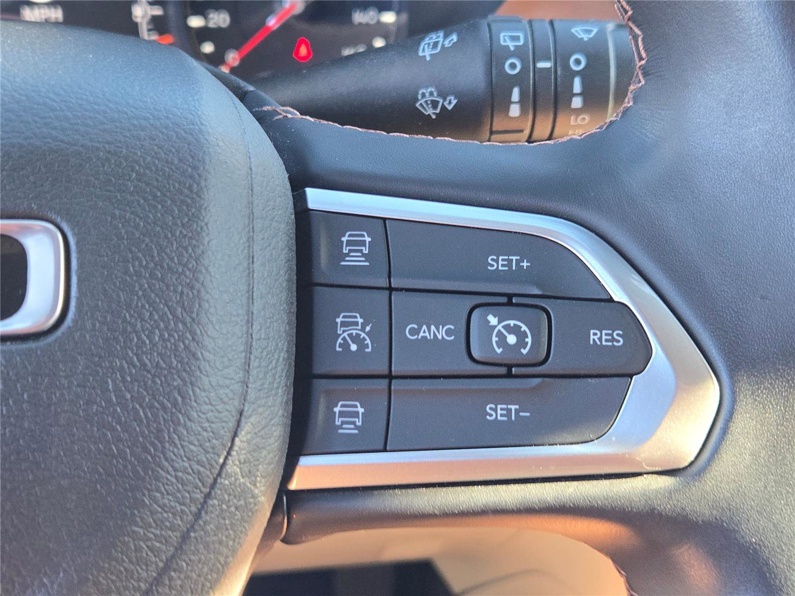 Certified 2022 Jeep Compass Limited image 32