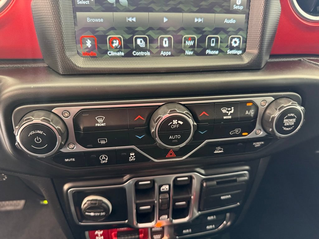Used 2021 Jeep Wrangler Unlimited Rubicon AWD/4WD image 39