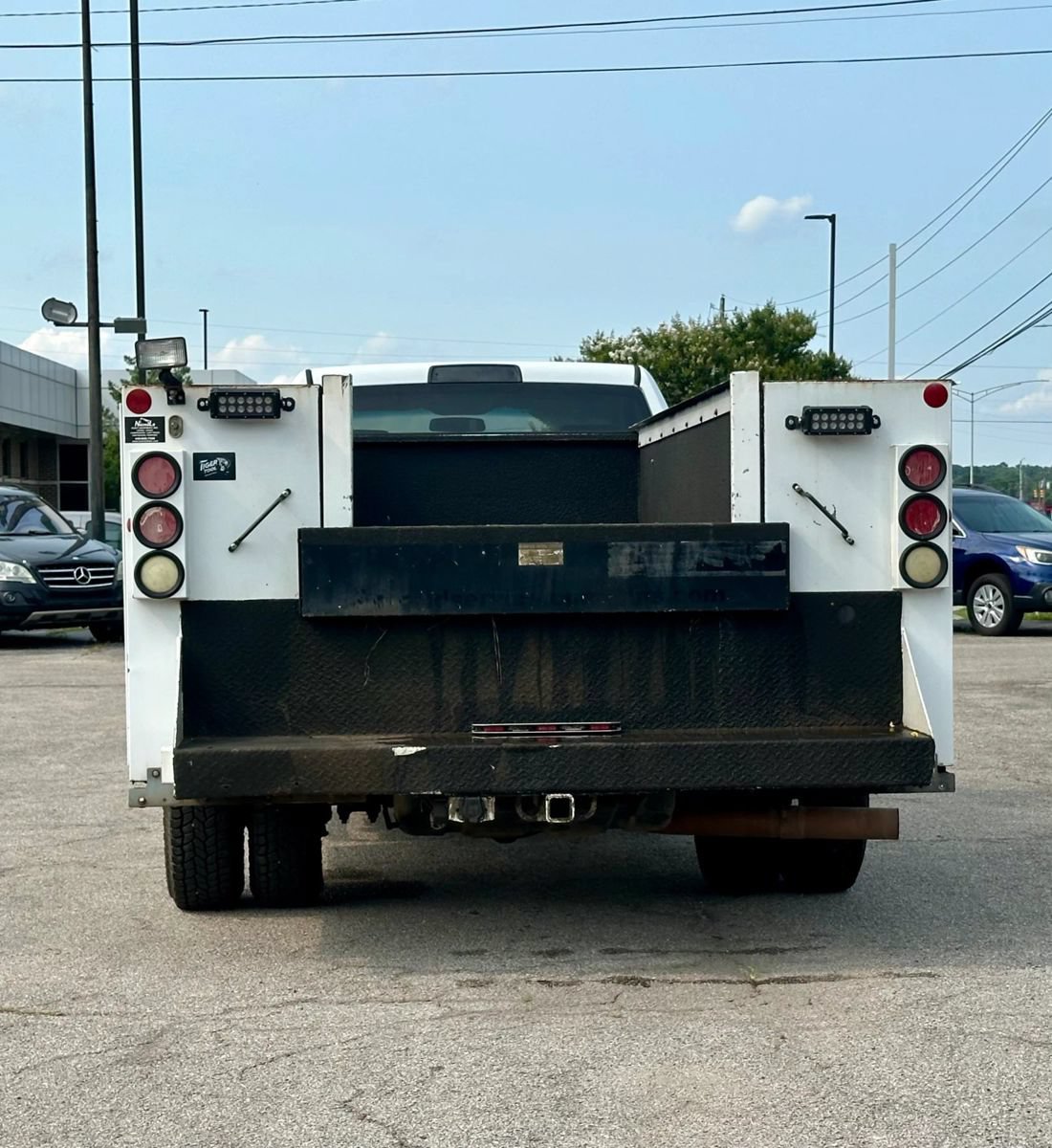 Used 2011 RAM 3500 ST w/ ST Decor Group RWD image 3