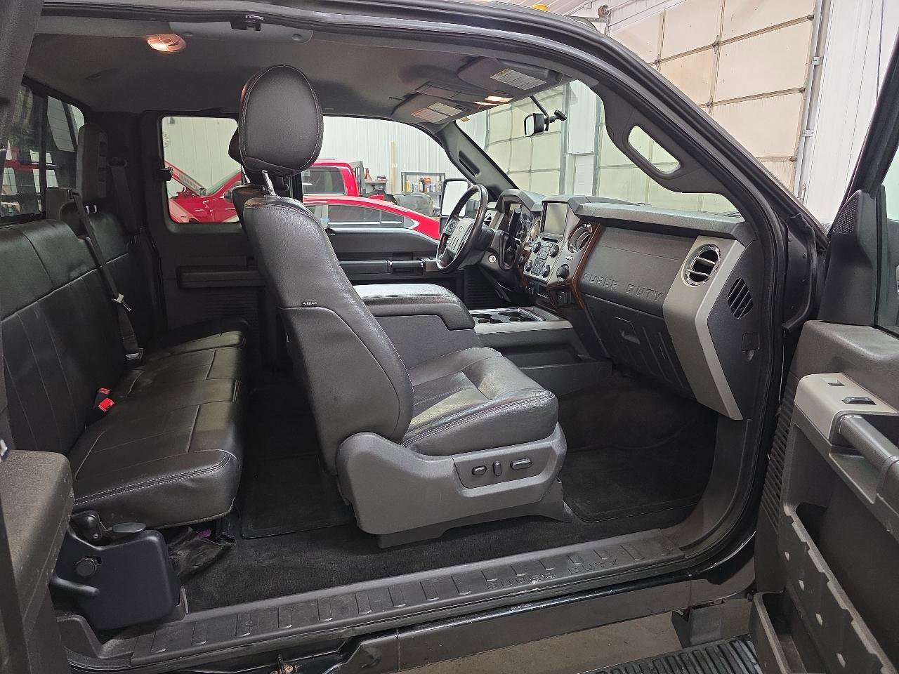 Used 2015 Ford F350 Lariat w/ Chrome Package AWD/4WD image 47