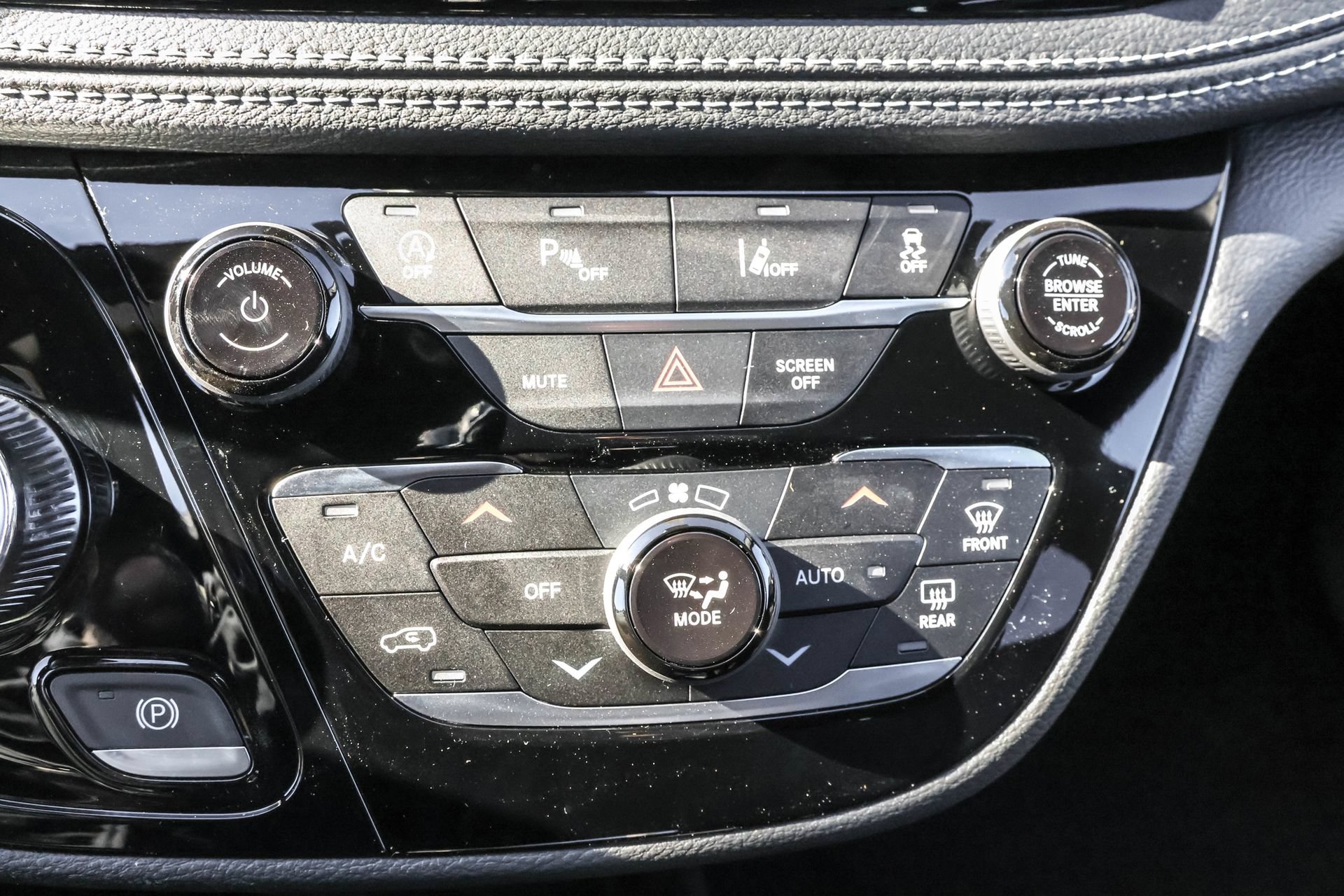 New 2026 Chrysler Pacifica Select FWD image 20