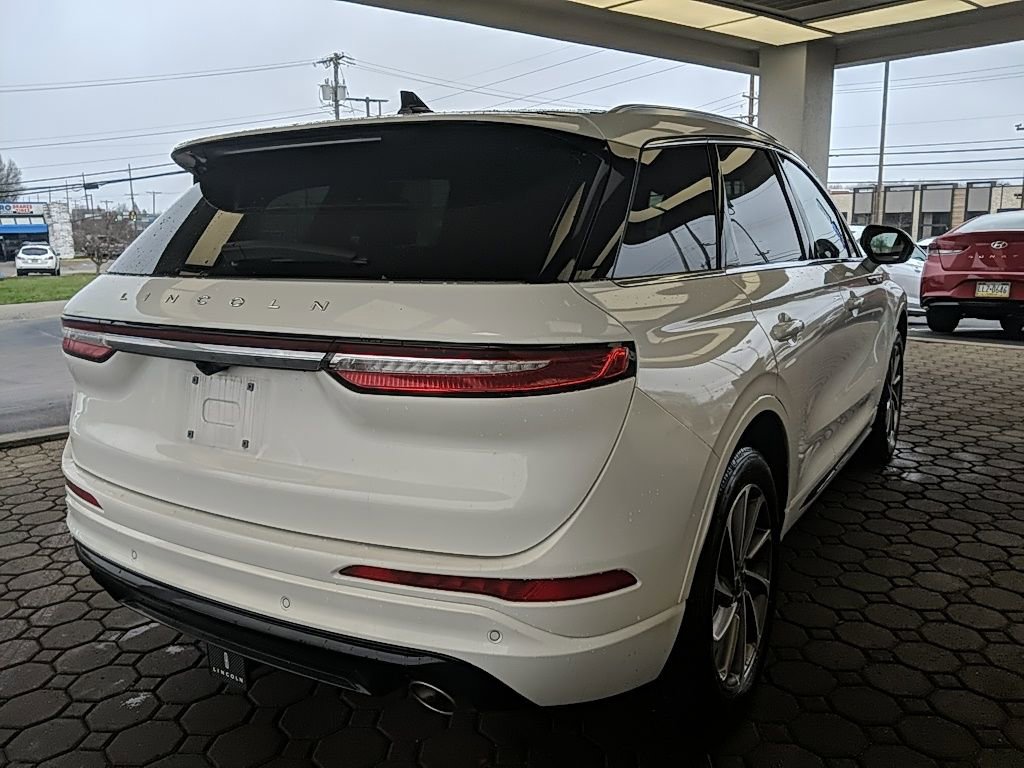 Certified 2022 Lincoln Corsair Grand Touring image 6