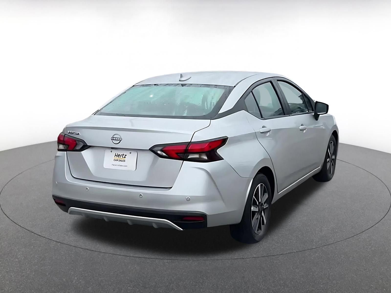 Used 2025 Nissan Versa SV FWD image 14