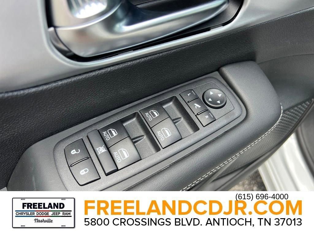 New 2026 Chrysler Pacifica Limited w/ S Appearance Package image 19