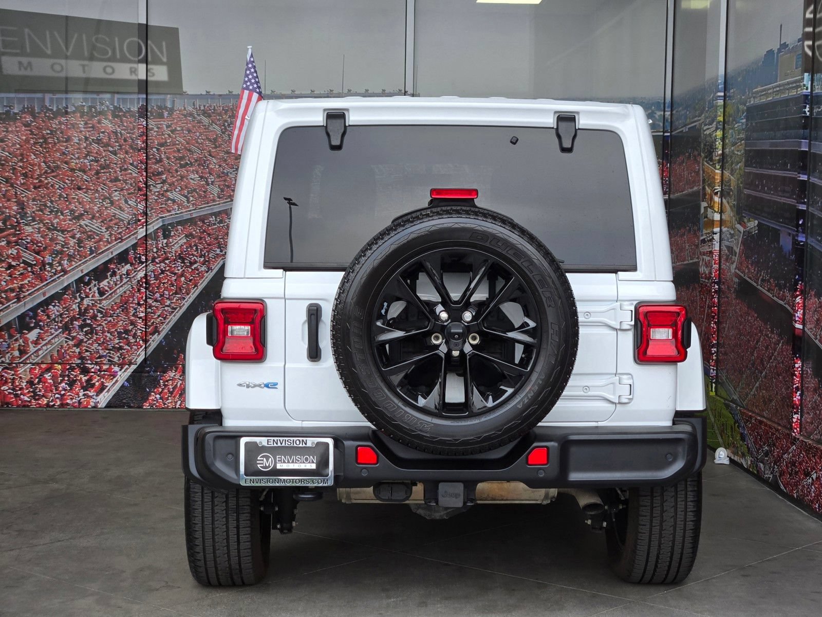 Used 2021 Jeep Wrangler Unlimited Sahara w/ Cold Weather Group AWD/4WD image 7