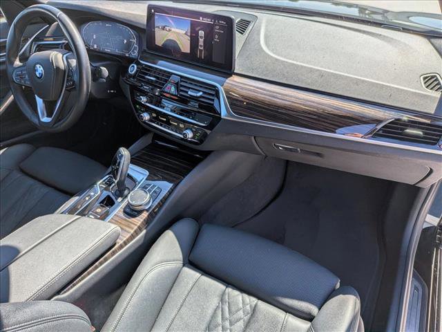 Used 2021 BMW 530e xDrive w/ Convenience Package image 23