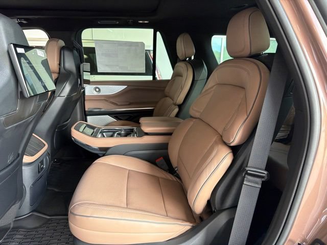 New 2026 Lincoln Navigator Black Label AWD/4WD image 15