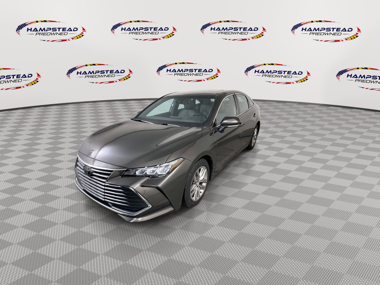Used 2019 Toyota Avalon XLE w/ Moonroof Package image 4
