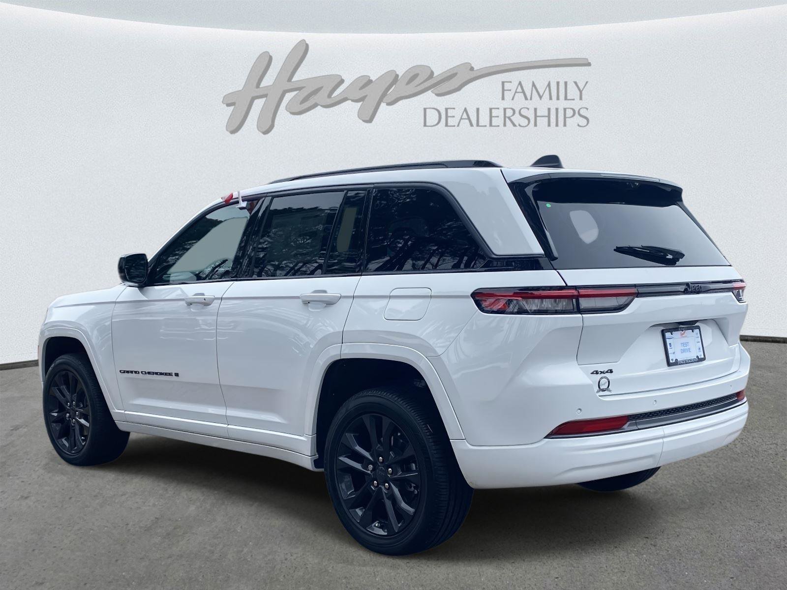 New 2026 Jeep Grand Cherokee Limited Reserve AWD/4WD image 5