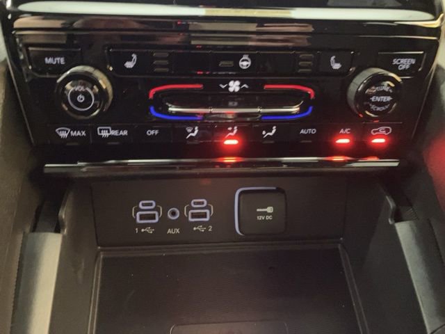 Used 2025 Jeep Grand Cherokee Laredo X w/ Luxury Tech Group I image 28