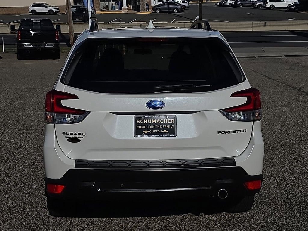 Used 2020 Subaru Forester Limited AWD/4WD image 4