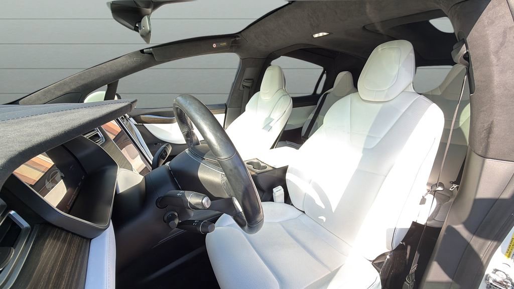 Used 2016 Tesla Model X Performance AWD/4WD image 18