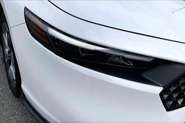 Certified 2024 Honda Accord EX image 25