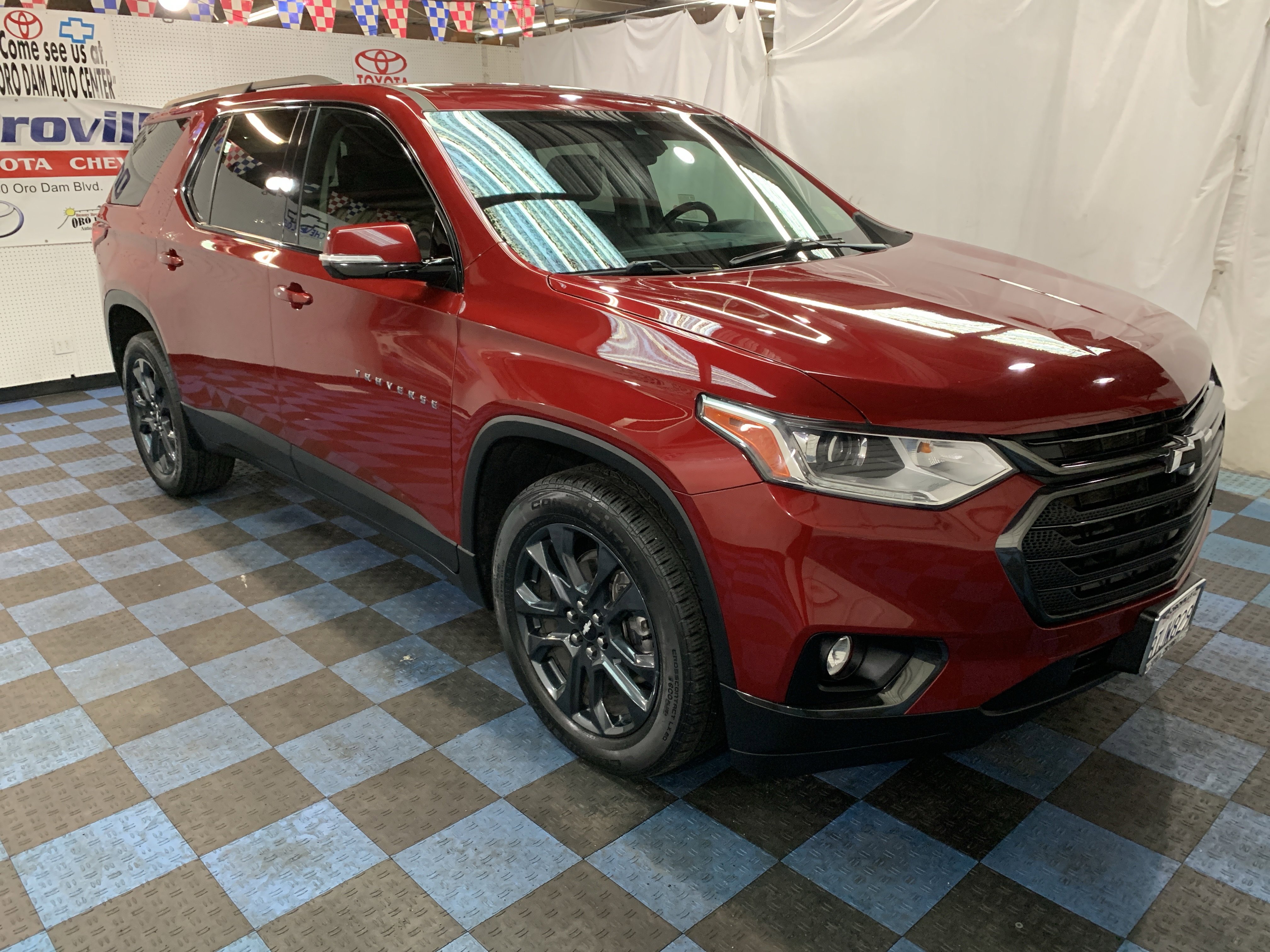 Used 2020 Chevrolet Traverse RS w/ LPO, Floor Liner Package image 12