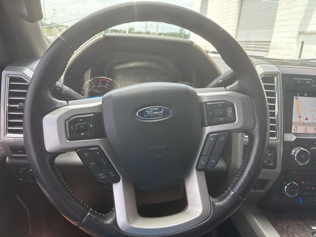 Used 2017 Ford F250 Lariat w/ Lariat Ultimate Package AWD/4WD image 19