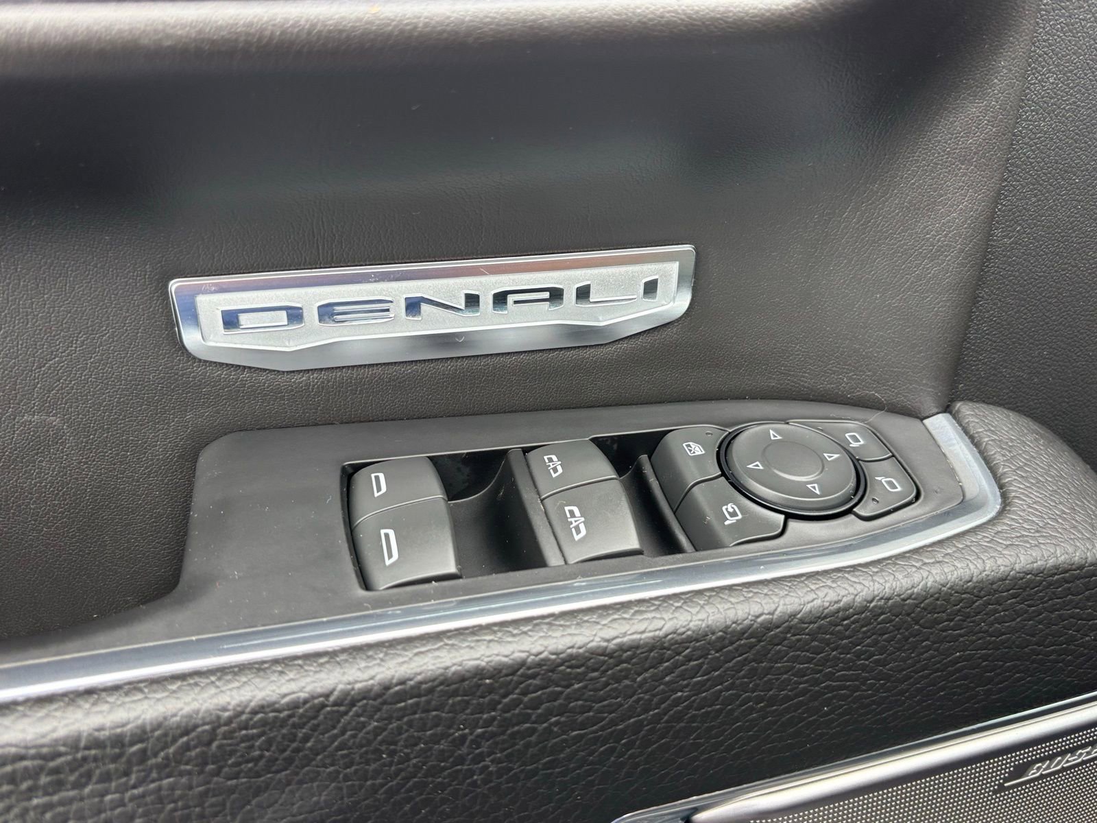 Used 2024 GMC Sierra 1500 Denali AWD/4WD image 18