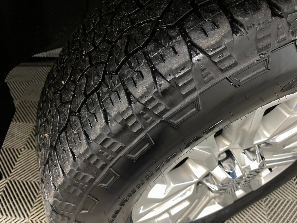 Certified 2022 GMC Sierra 2500 Denali w/ Denali Ultimate Package image 57