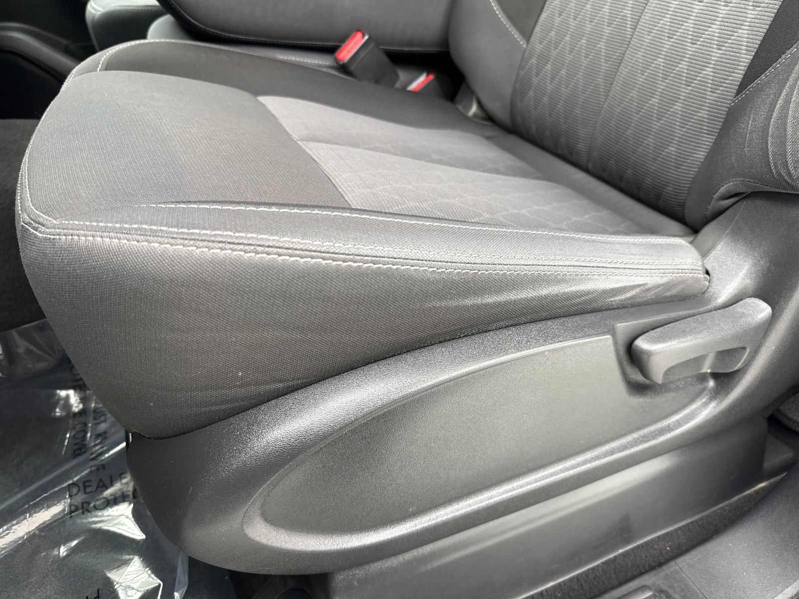 Used 2022 Nissan Titan SV AWD/4WD image 35