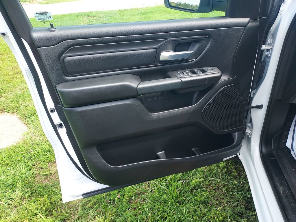 Used 2025 RAM 1500 Tradesman w/ Night Edition AWD/4WD image 12