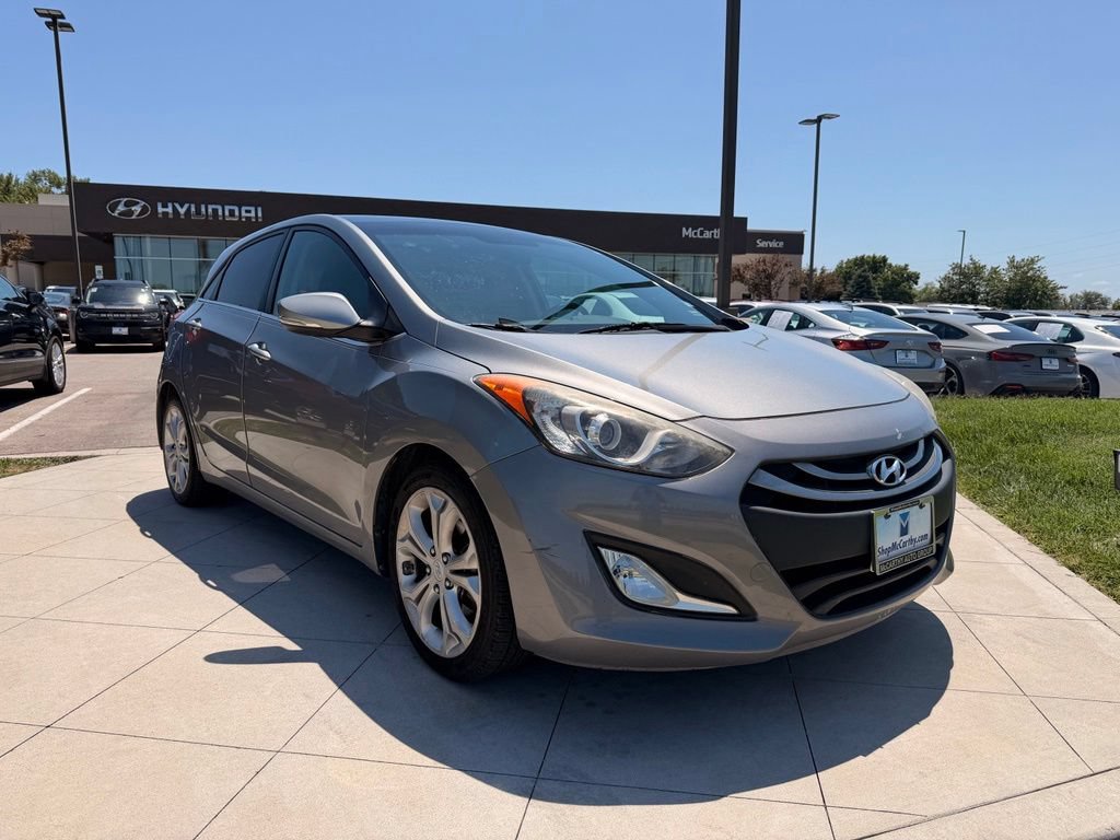 Used 2015 Hyundai Elantra GT w/ Option Group 03 FWD image 7