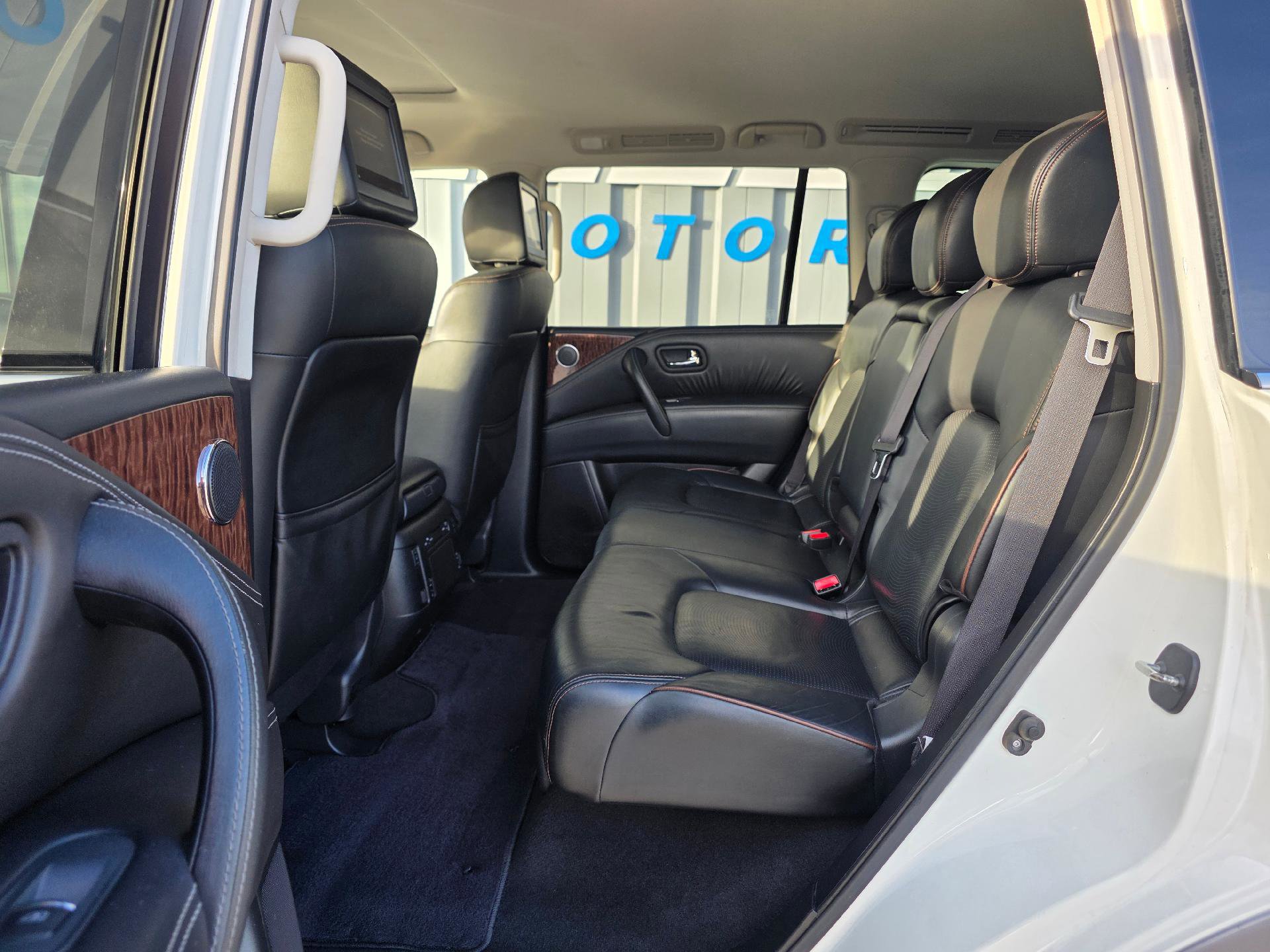 Used 2018 Nissan Armada Platinum image 21
