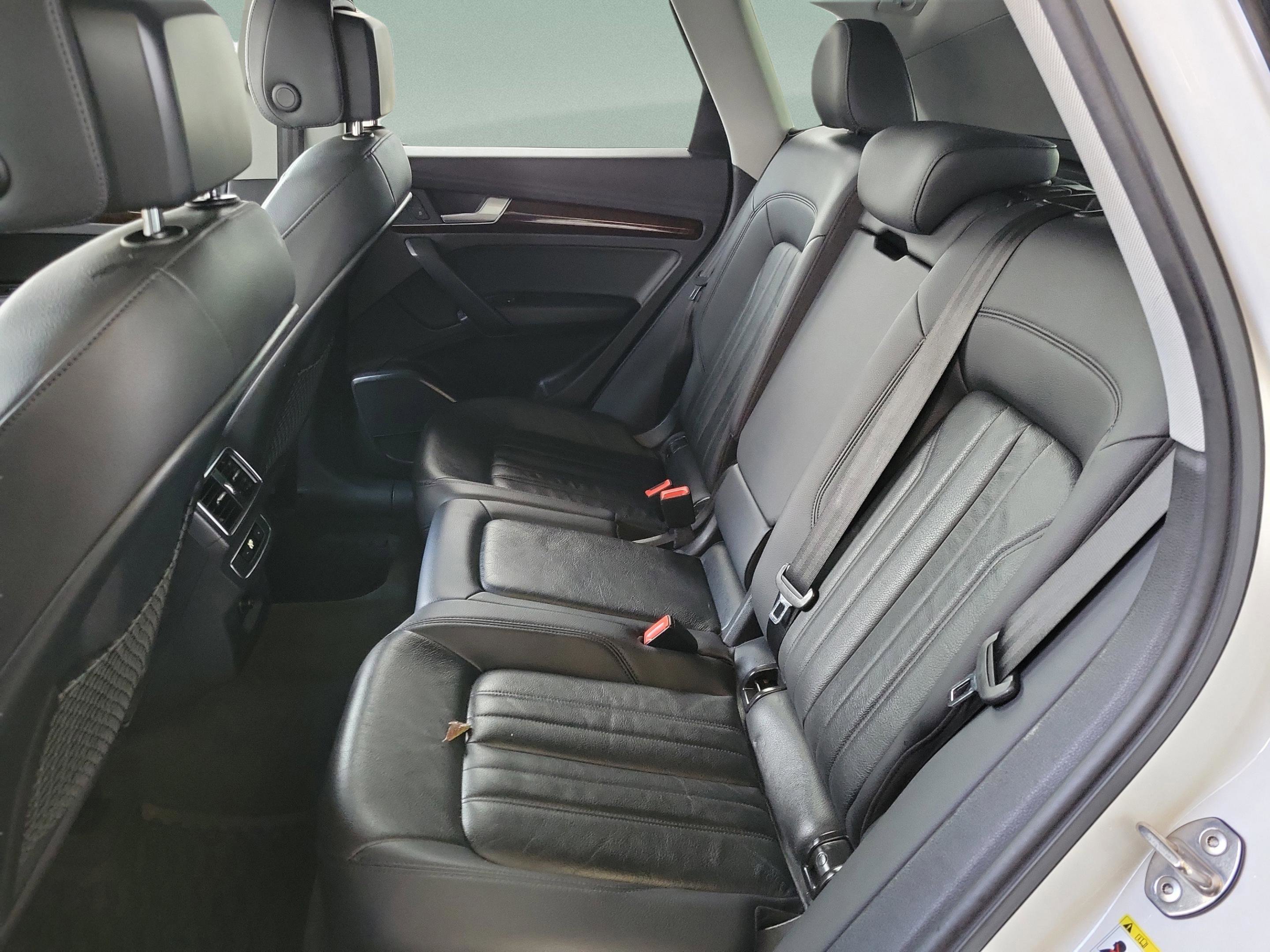 Used 2018 Audi Q5 2.0T Premium image 13