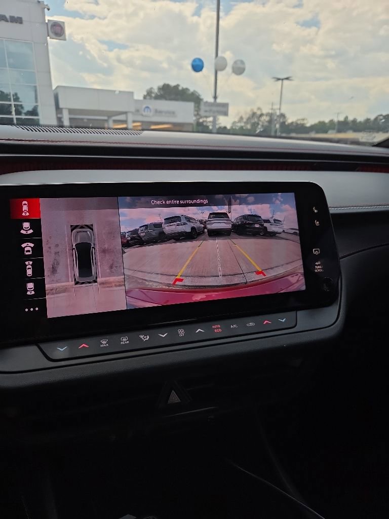 Used 2024 Dodge Charger Daytona R/T w/ Plus Group AWD/4WD image 10