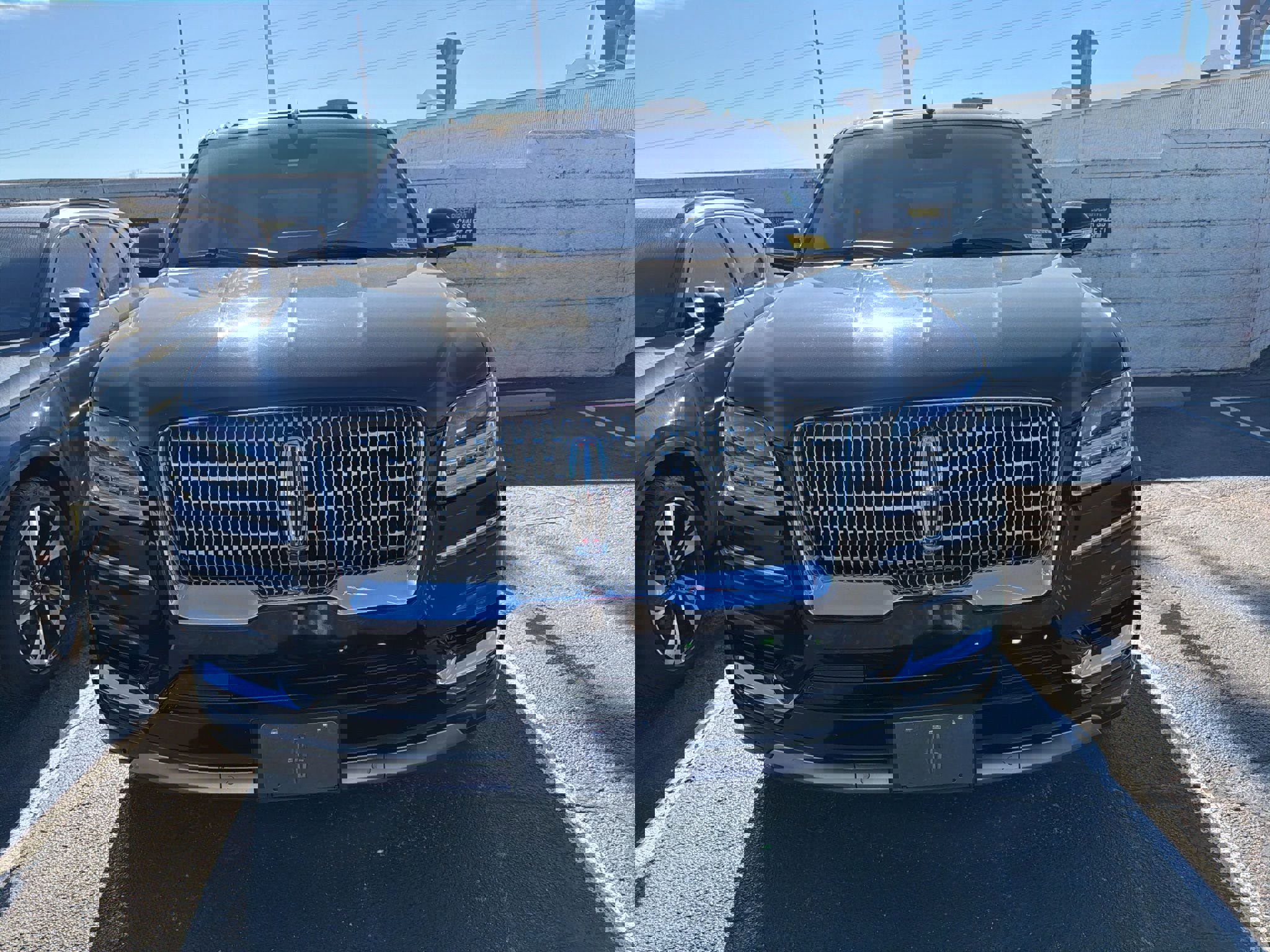 Used 2018 Lincoln Navigator L Reserve w/ Technology Package image 2