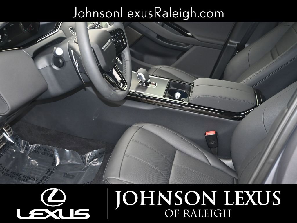 Used 2026 Land Rover Range Rover Evoque Dynamic SE image 10