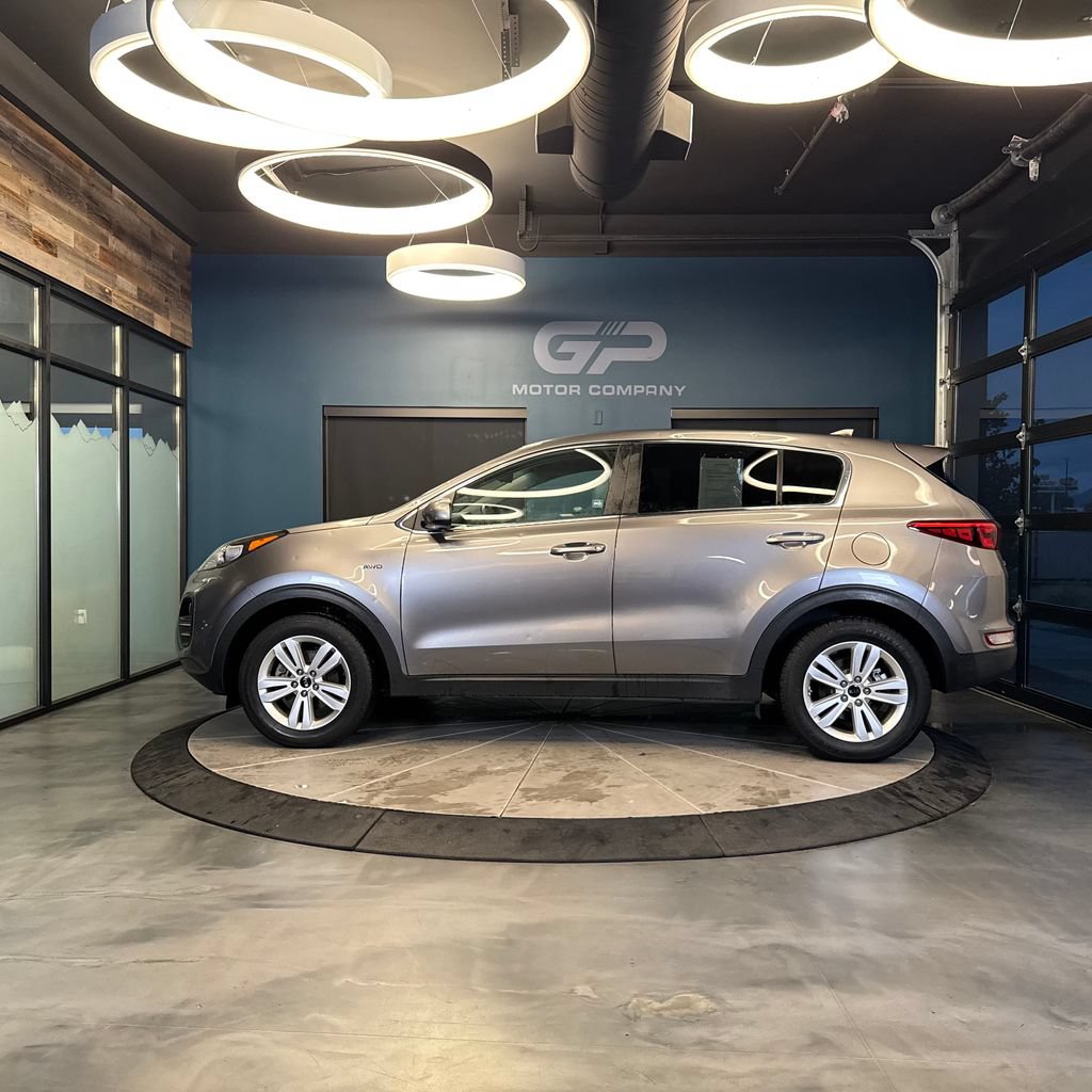 Used 2017 Kia Sportage LX AWD/4WD image 6