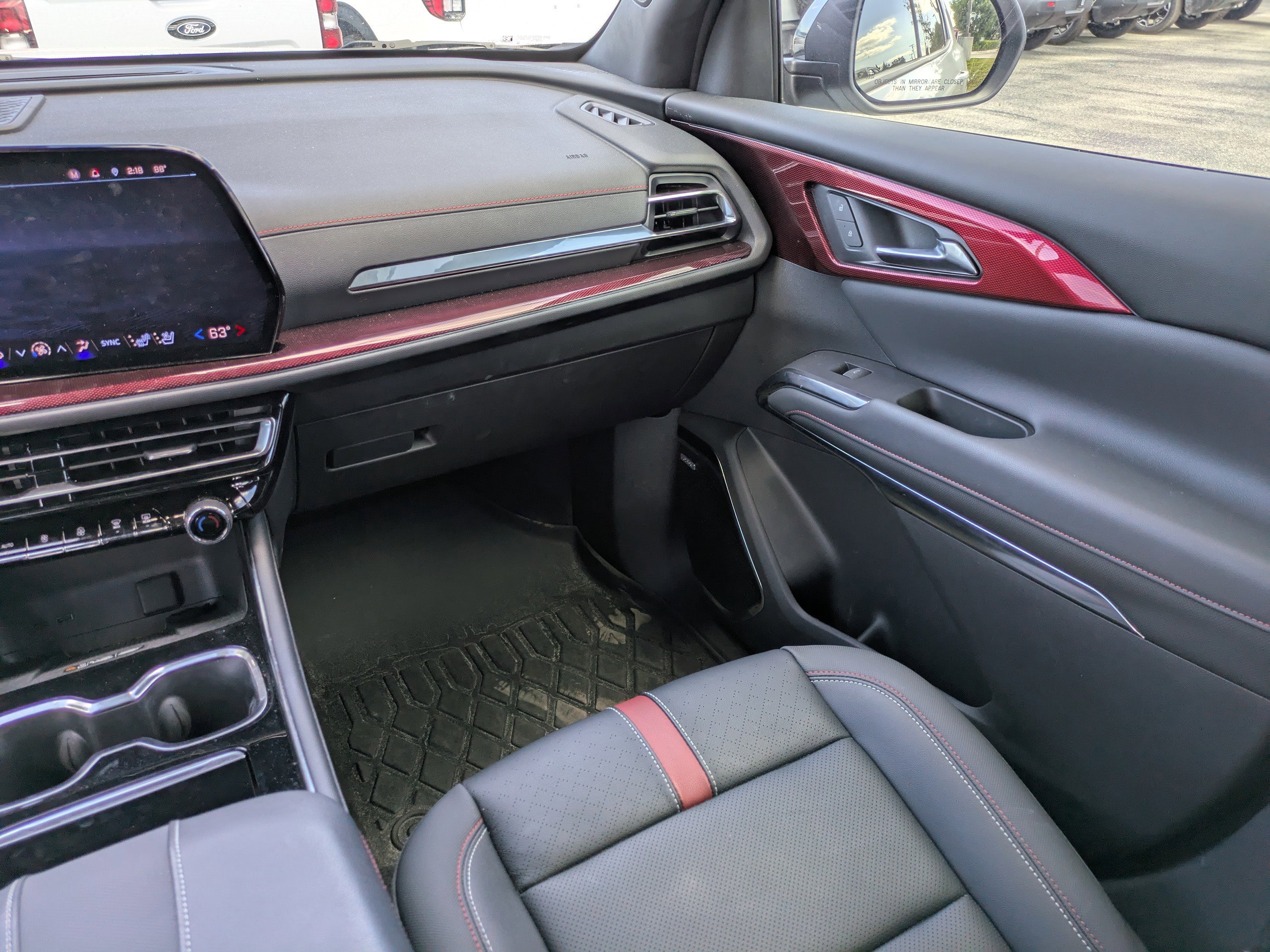 Used 2024 Chevrolet Traverse RS image 15