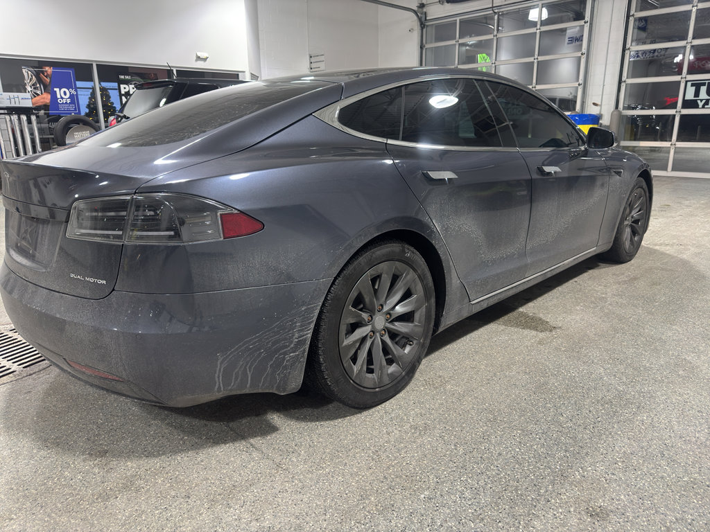 Used 2020 Tesla Model S Long Range Plus image 3