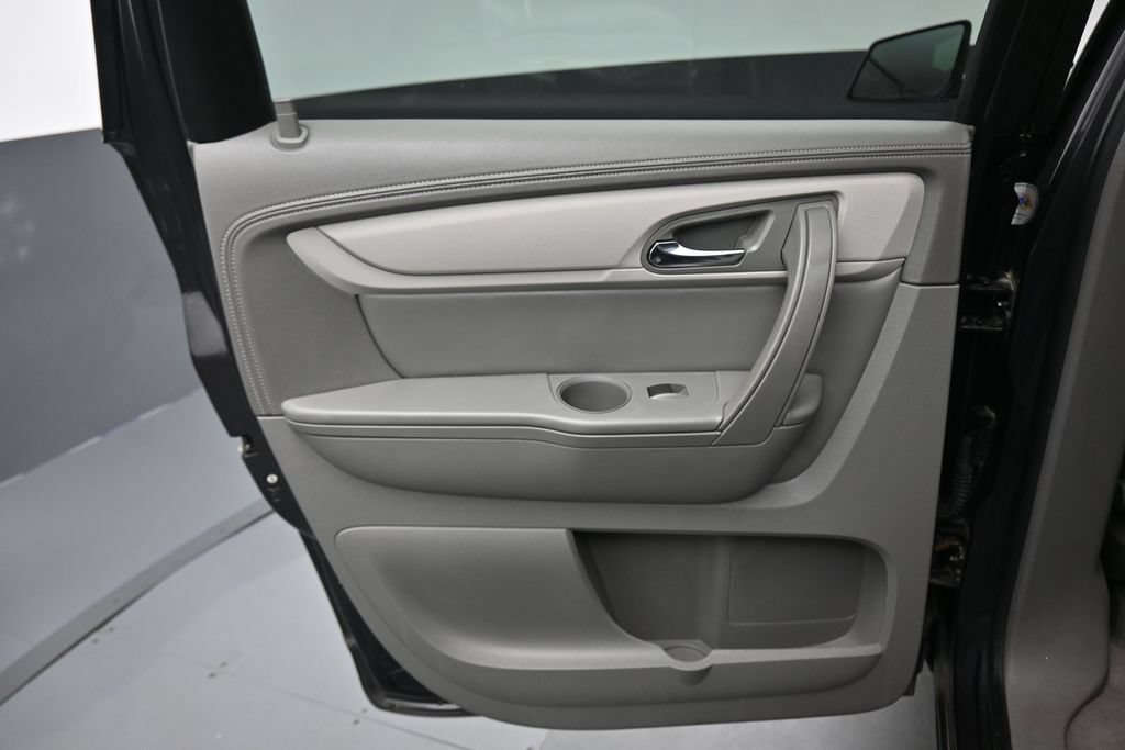 Used 2016 Chevrolet Traverse LS FWD image 28