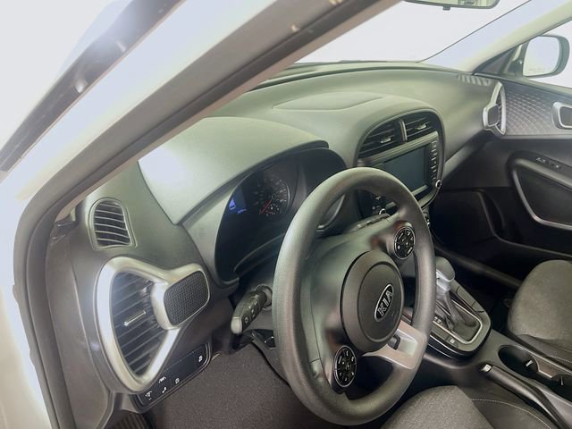 Used 2020 Kia Soul S image 10