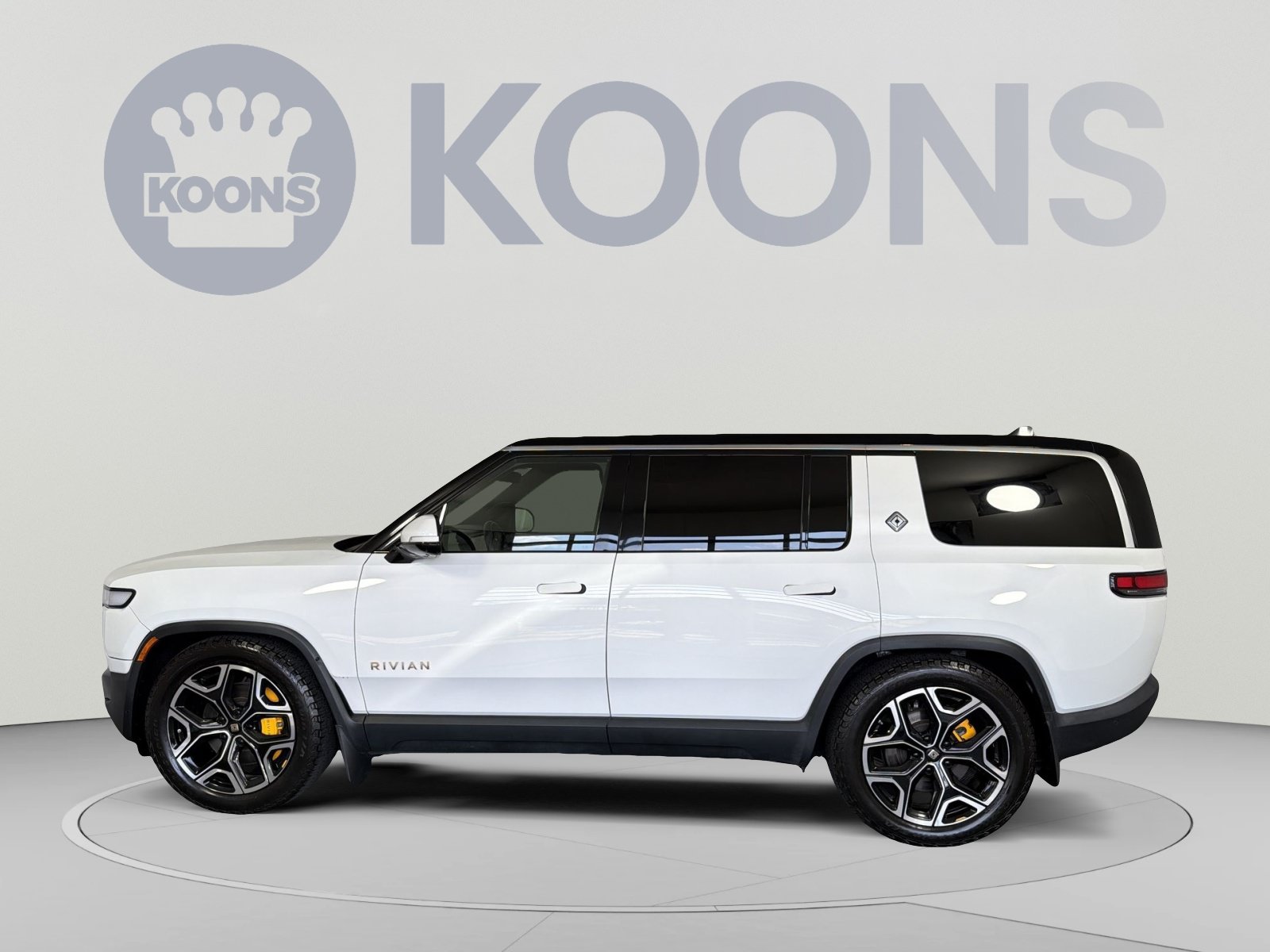 Used 2022 Rivian R1S Launch Edition AWD/4WD image 2