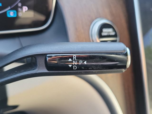 Used 2025 Mercedes-Benz GLC 300 image 29