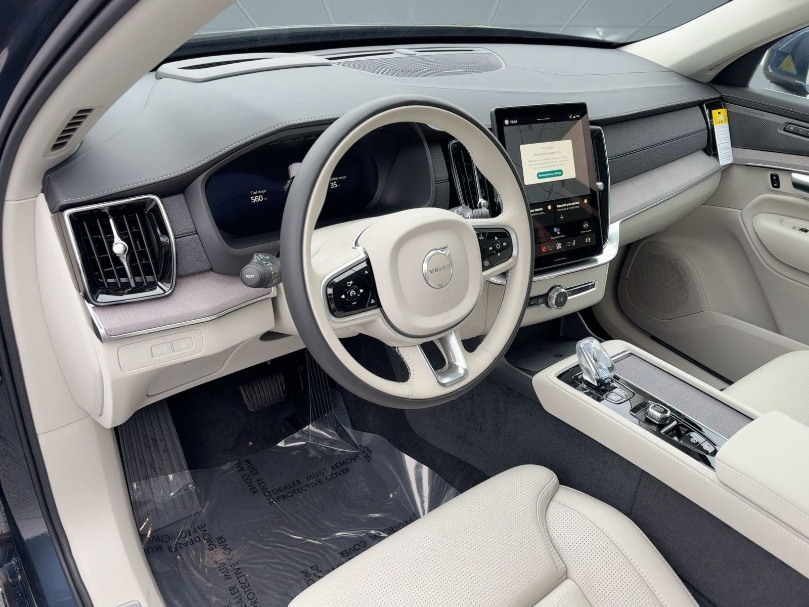 New 2026 Volvo XC90 T8 Ultra w/ Protection Package Premier image 4