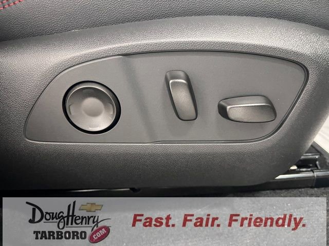 New 2026 Chevrolet Traverse RS w/ LPO, Floor Liner Package FWD image 48