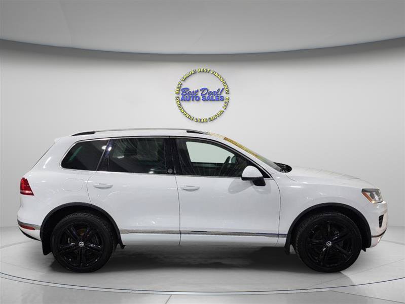 Used 2017 Volkswagen Touareg Wolfsburg Edition AWD/4WD image 7