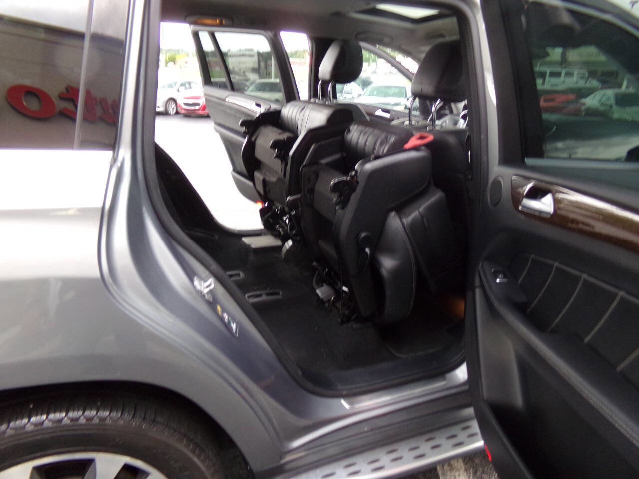 Used 2015 Mercedes-Benz GL 450 GL 450 4MATIC AWD 4dr SUV image 32