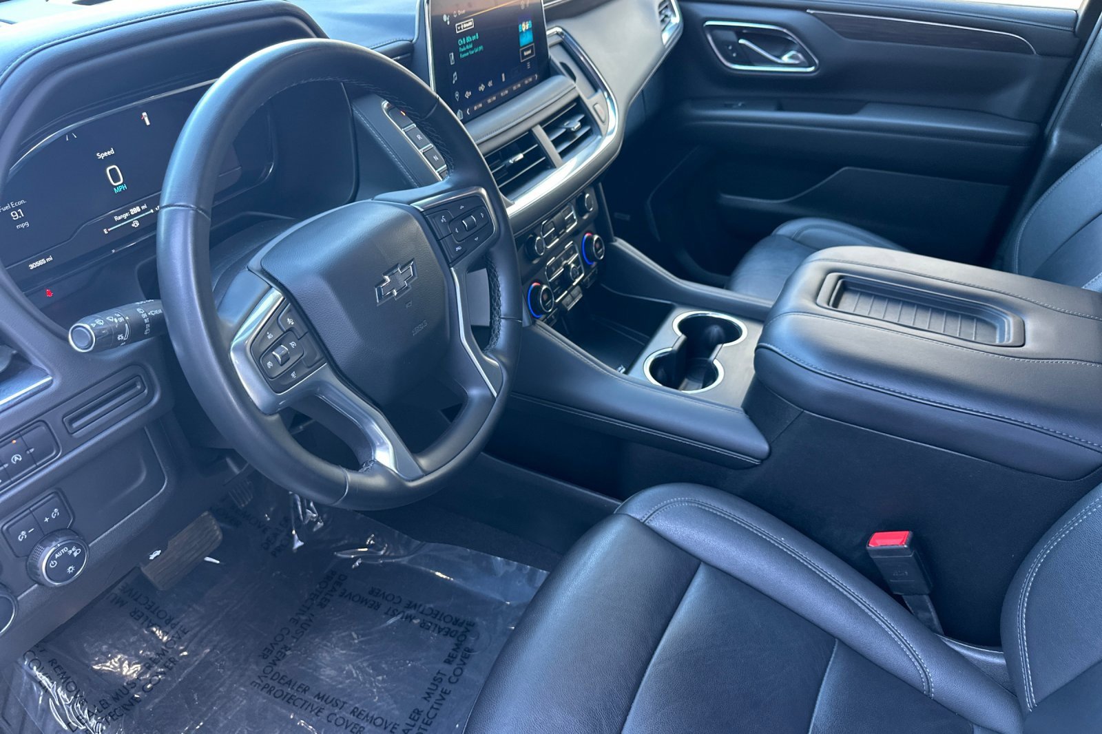 Used 2024 Chevrolet Suburban Z71 image 10