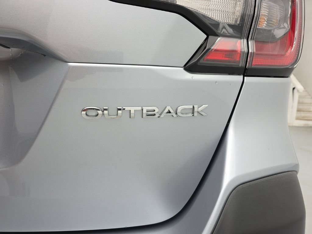 Used 2022 Subaru Outback Premium AWD/4WD image 43