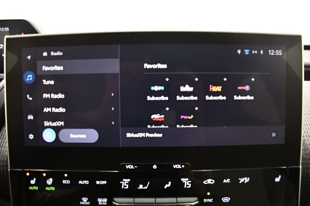 Used 2025 Subaru Solterra Limited w/ Limited Convenience Package image 13