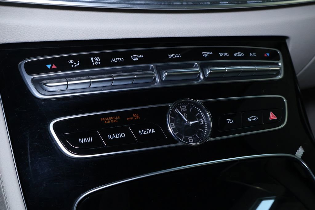 Used 2018 Mercedes-Benz E 300 4MATIC w/ Premium 1 Package image 32