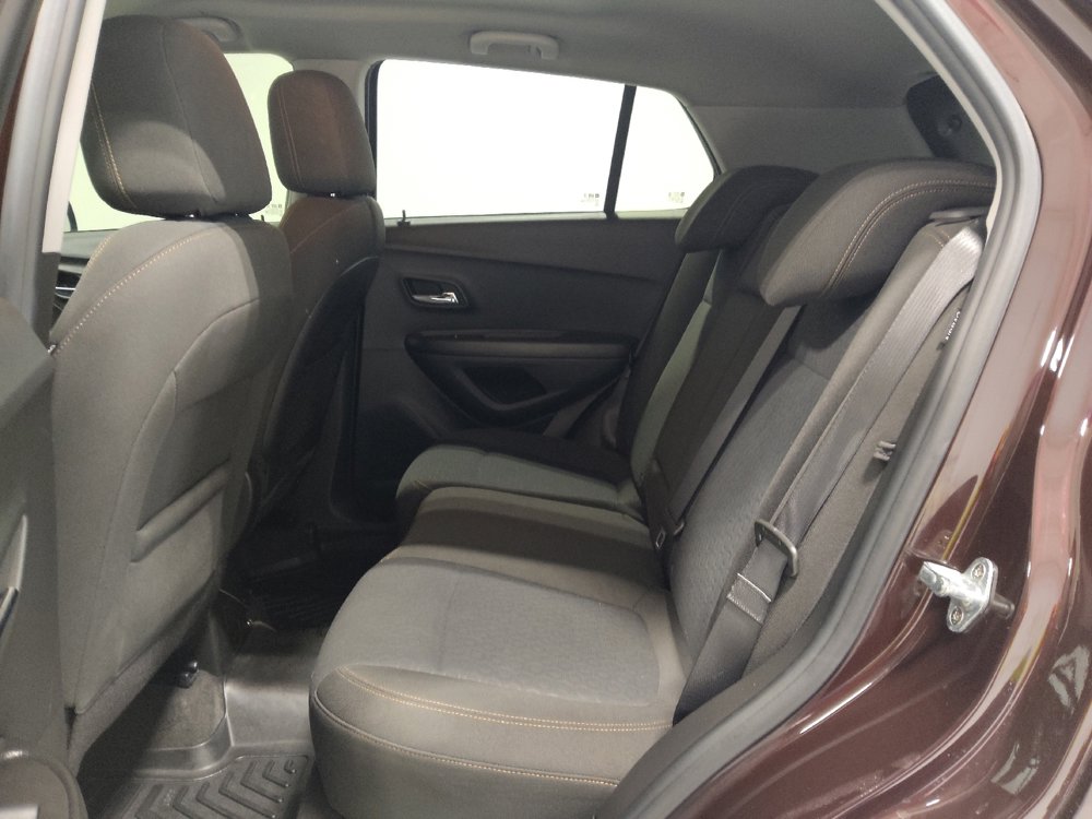 Used 2021 Chevrolet Trax LS w/ Tint and Cruise Package image 18