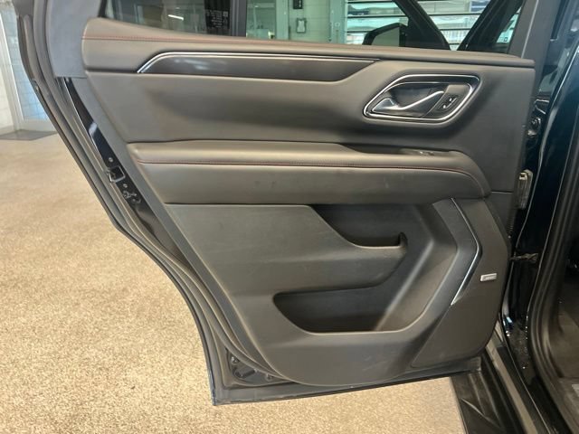 Used 2022 Chevrolet Tahoe RST w/ Luxury Package AWD/4WD image 37